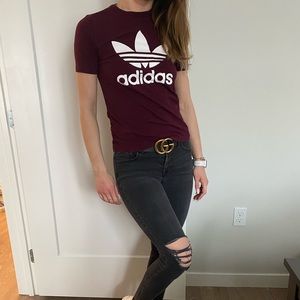 Adidas t-shirt in burgundy. Worn twice.